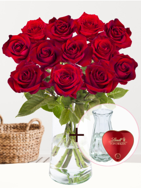 12 Rote Rosen - EverRed + Lindt Herz + Glasvase