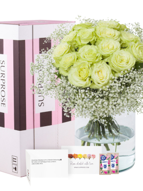 Karussel aus grünen Rosen mit Schleierkraut