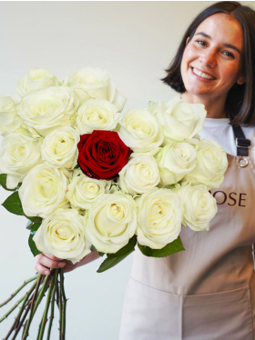 Füge 1 weitere Farbe Rose hinzu