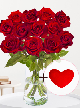 Valentinsstrau&szlig; mit Pl&uuml;sch Herz