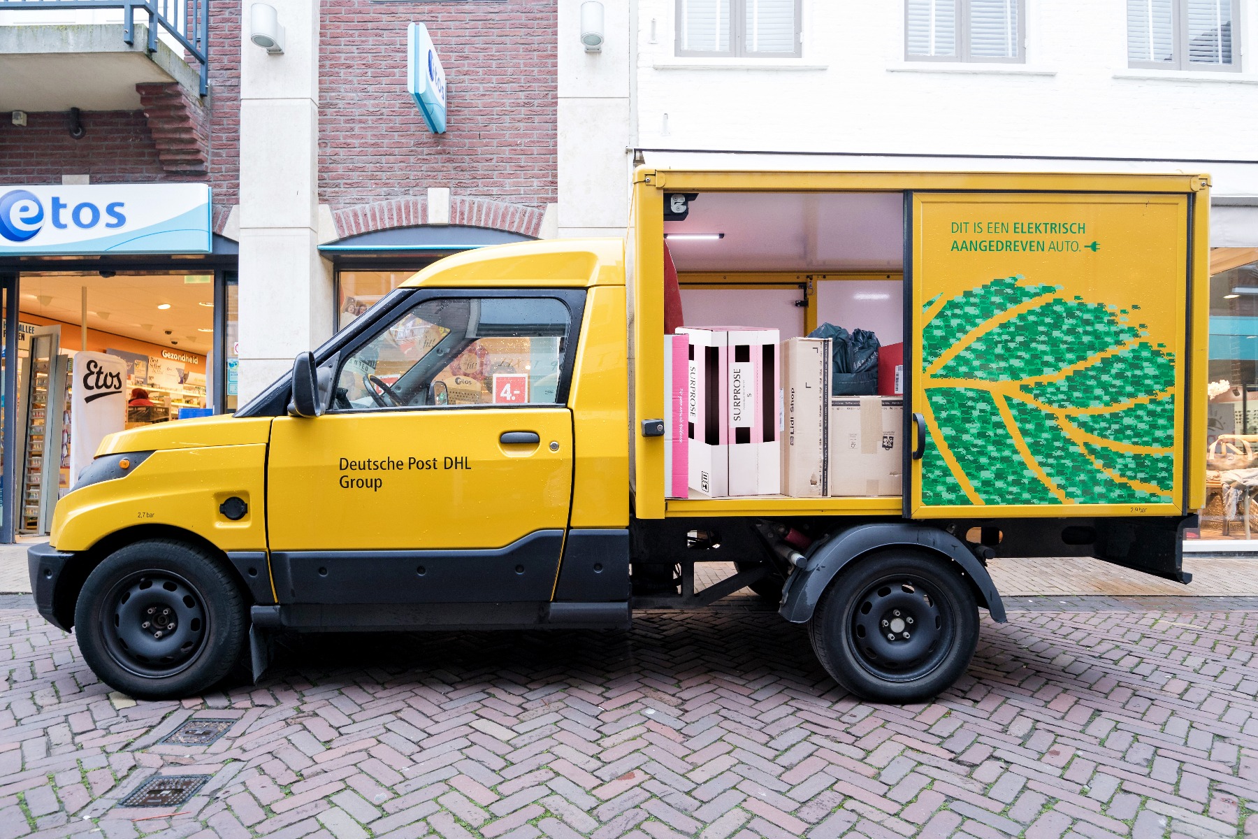 DHL