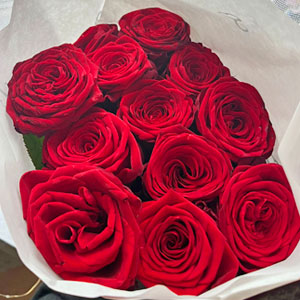 Roter Rosenstrauß Roter Rosenstrauß